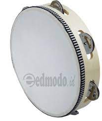 Kamu sudah bisa menebak dari mana sumber bunyinya? Gambar Tamborin Pengertian Fungsi Contoh Dan Gambar Lengkap