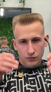 Fryzura Flat Top: Arnold, Rutkowski i Inne Style