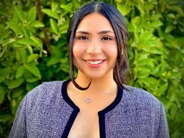 Elizabeth Ceja's Instagram, Twitter & Facebook