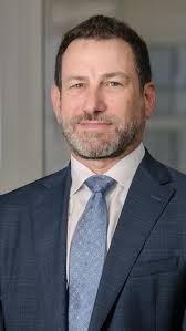 As soon as we arrived and scouted the view, we decided to discard our  backdrops for this professional headshot photoshoot. Would you have used  backdrops with this amazing view? Let us know in the ...