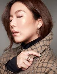 Sienna Li's Instagram, Twitter & Facebook