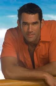 Itatí cantoral y eduardo santamarina no tienen problema en que sus jóvenes hijos, los gemelos eduardo y roberto santamarina empiecen hacer libre para amarte cuenta la historia de aurora valencia (gloria trevi), nuestra protagonista, una joven que enfrenta desafíos y adversidades con. 7 Ideias De Eduardo Santamarina Love Homens Maduros Modelo De Corpo Sunga