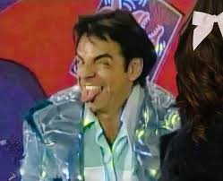 Mi novia: “Seamos claros por favor” *yo todo prietito*