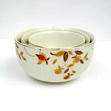 Hand dyed wool curls represent fern and moss. Autumn Floral Hall Nesting Bowls Jewel Tea Promotional Pottery Jewel Tea Dishes Nesting Bowls Hall Pottery