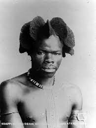 Pin By Buket On Melanated People African Hair History Africa People African Hairstyles