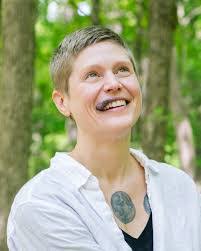 Melinda Hunt's Instagram, Twitter & Facebook