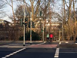 Directory of services close to innere kanalstraße: Neue Querungsmoglichkeit An Der Inneren Kanalstrasse Stadt Koln
