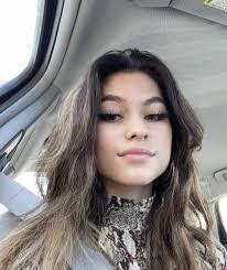 Katie Hellman's Instagram, Twitter & Facebook