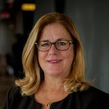 Amy Pisani's Instagram, Twitter & Facebook