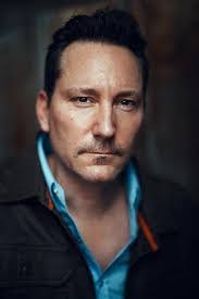 Dana Bird's Instagram, Twitter & Facebook