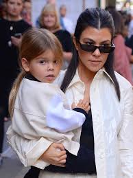 Kourtney, kim, khloe and rob are each entrepreneurs in their own right. Kourtney Kardashian Mom Shamed By Fans For Son Reign 4 Having Long Hair Allure