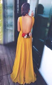 Estrenamos nueva web destacando los mejores los vestidos de fiesta o boda de este 2015 de entre todos los looks que hemos visto en. Invitadas Elegantes Y Con Vestido Largo Atodoconfetti Blog De Bodas Y Fiestas Llenas De Conf Vestidos Compridos Belos Vestidos Vestidos