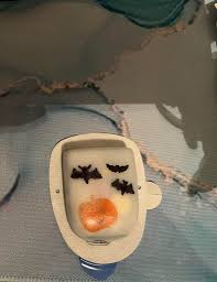 More fabulous art work from yesterday's Halloween session...