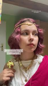 Cassandra Roman's Instagram, Twitter & Facebook