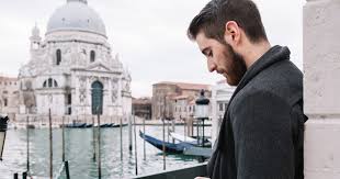 Italians are avid cat lovers. Pros And Cons Of Dating An Italian Man