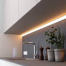Das wertige gehäuse ist mit einem acrylglas versehen und gibt eine. Eck Kuchen Unterbauleuchte Led 16mm Online Gunstig Kaufen