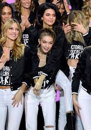 Find the perfect kendall jenner gigi hadid stock photos and editorial news pictures from getty images. Kendall Jenner Gigi Hadid Bullied At Vs Fashion Show How The Tables Turned Hollywood Life