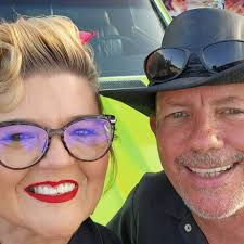 Fundraiser for Robin Hawk by Sandy Norris-Thomas : This couple lost  everything in a devistating fire