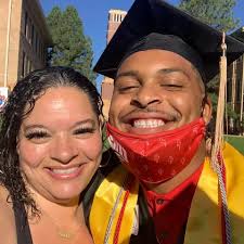 Vernice Lee (@verniiiice) • Instagram photos and videos