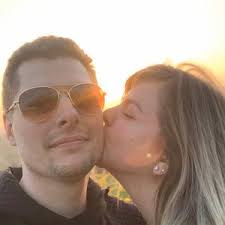 Amy Hocza and Eric Netzel's Wedding Registry