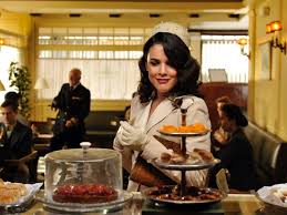 El Tiempo Entre Costuras La Serie Sus Videos Los Actores Antena 3 Tv Tiempo Entre Costuras Moda De Los Anos 30 Moda Anos 40