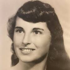 Lee Edens's Instagram, Twitter & Facebook