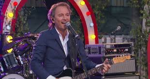 Get ticket alerts for this artist. Se Allsangsscenen Ar Din Svt Play Gratis Streaming Pa Webb Tv Nu