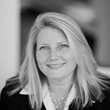 Catherine Gow's Instagram, Twitter & Facebook