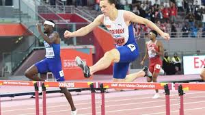 Der norweger karsten warholm ist in einer fabelweltrekordzeit zum olympiasieg über die 400 meter hürden gestürmt. Ksiaokmovlhpjm