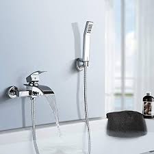Avec son tout nouveau bec cascade de la collection nouvelle vague, question design, horus a pris la main. Bonade Robinet De Baignoire Cascade Robinet De Bain Carre Avec Douche A Main Mitigeur De Bain En Laiton Chrome Fixe Au Mur Pour Salle De Bains Amazon Fr Bricolage
