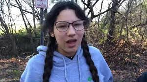 Kimberly Brush's Instagram, Twitter & Facebook