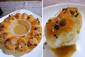 Jika anda mencari resepi puding roti. Cara Buat Roti Sarang Lebah Lembut Bersama Sos Butterscotch