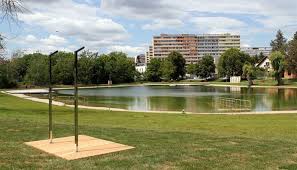 Aquapalace praha , známý též jako aquapark čestlice, je unikátní. Mc Praha 4 Zpravy Z Prahy 4 Prijdte Relaxovat Na Koupaliste Lhotka