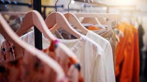 Sebelum anda memulai bisnis dan menentukan jenis baju apa yang akan. Ide Bisnis Fashion Online Wanita Yang Cocok Dikembangkan Kapanpun Recommended Banget