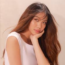 🤍 Photographer: @shairaluna Stylist: @icavillanueva Assistant Stylist:  @ces.toxx Designer: @marianzara Makeup Artist: @juliuscmua Hairstylist:  @iamjulyvito