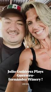 Last minute Kareoke with Martha Toledo! Estuvo buenisimo!! Gracias Guerrero  Fernandez por abrir sus puertas!!!