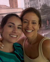 Hillary Lima (@hillaryllima) • Instagram photos and videos