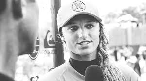 2018 Women's Preview: Who to Watch at the Roxy Pro