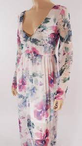 One of the biggest design trends in the 1980s were dense floral wallpapers with the pattern carrying over to the draperies and furnishings. 1990s Dress Long Maxi Dress Wrap Dress Floral Pattern Floral Dress Floral Dress Short Sleeve Women S Clothing Dresses Cartamz Com