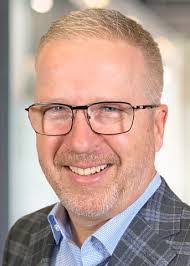 Adnan Khaki's Instagram, Twitter & Facebook