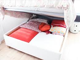 Ein gästebett für den perfekten schlaf plus ein upgrade für. Was Unser Bett Mit Dem Balkon Zu Tun Hat Oder Unser Tolles Stauraumwunder Ordnungsliebe