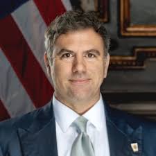 Daniel Torok's Instagram, Twitter & Facebook