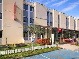 Travel with our frecce trains, at high speed, departing and arriving from the center of the main cities. Ibis Paris Marne La Vallee Emerainville In Emerainville France 500 Reviews Price From 64 Planet Of Hotels