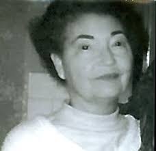 Jeanne Holt's Instagram, Twitter & Facebook