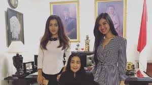 Bagi anda yang bingung bagaimana cara menghitung 1000 hari orang yang meninggal, anda bisa menggunakan aplikasi sederhana kami namun akurat ini. Buhdrrzewgpbqm