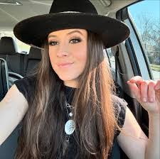 Maggie Baugh's Instagram, Twitter & Facebook