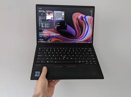Lenovo Thinkpad X1 Nano review (2 pound ...
