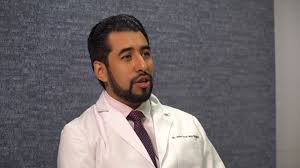 Dr. Jesús Óscar Moya Romero, Oftalmólogo