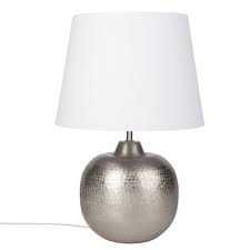 Lựa chọn lớn của các lựa chọn chỗ ở cho một kỳ nghỉ thoải mái. Lampe En Metal Gris Et Abat Jour Blanc Sedona Maisons Du Monde