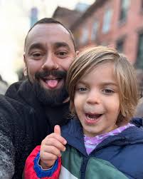 Michael Oldham (@michaelmovesinstyle) • Instagram photos and videos